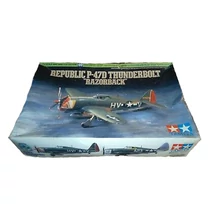 Tamiya Republic P-47D Thunderbolt Razorback repülőgép modell - 1:72